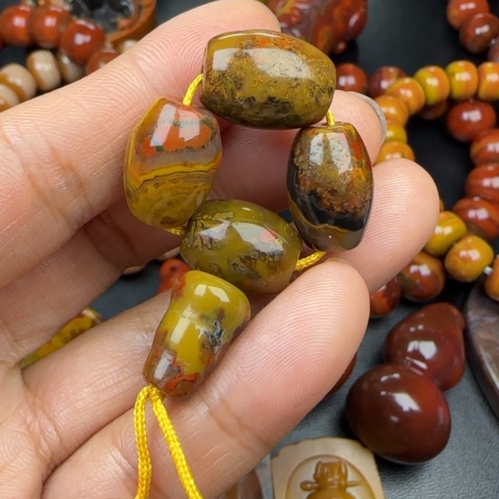 玛瑙/玉髓未镶嵌原矿玛瑙项链牌子