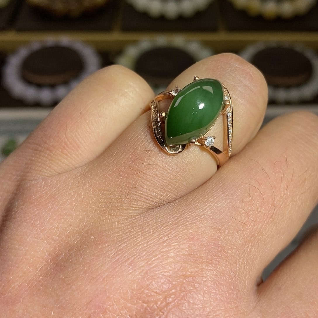 【闪购商品】银S925镶嵌戒指和田玉（碧玉）