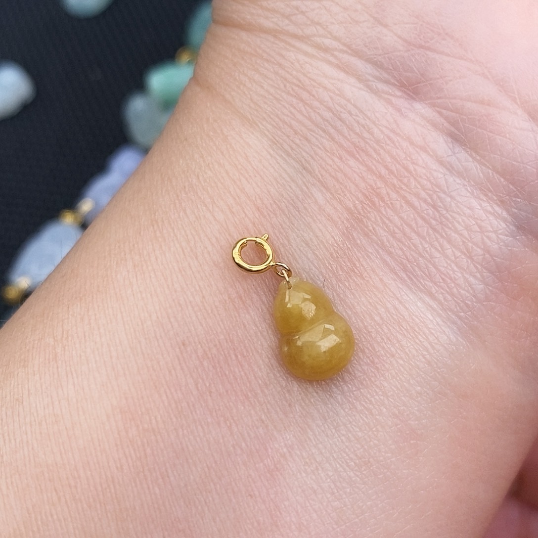 翡翠颈饰18K金镶嵌郑***姐葫芦