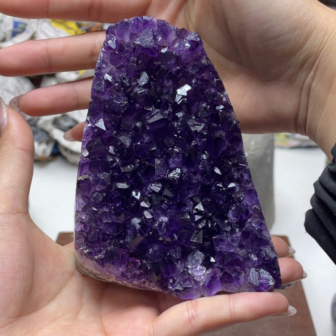 紫晶大型摆件（非配饰）未镶嵌