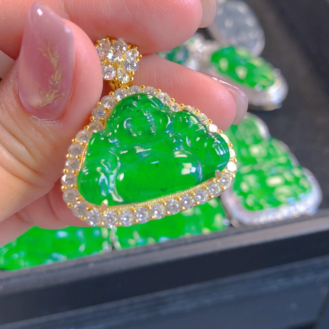 翡翠颈饰银S925镶嵌翡翠