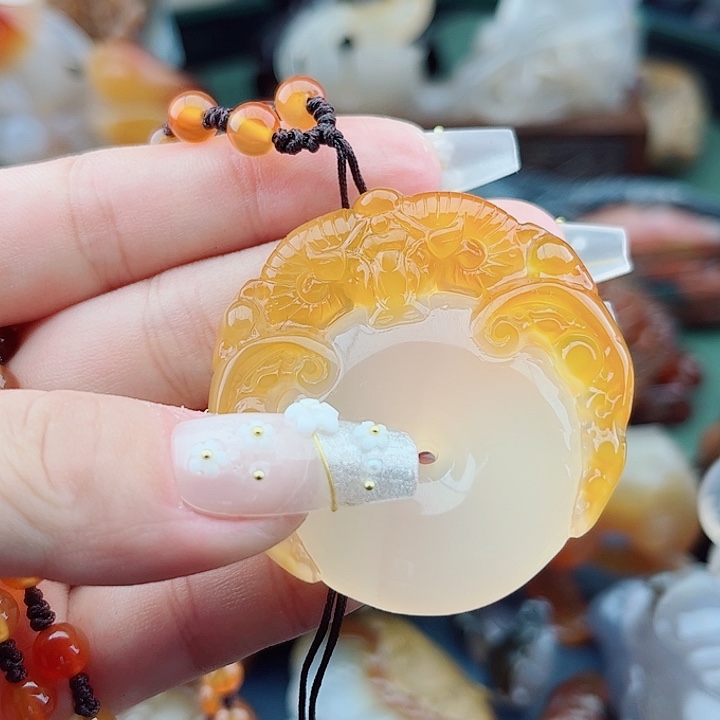 玛瑙吊坠未镶嵌大***海