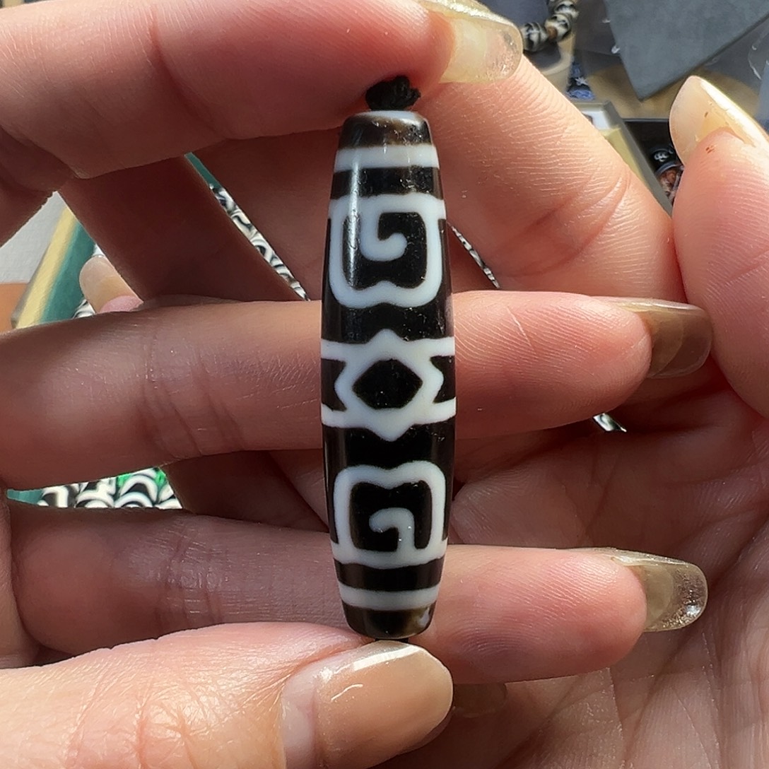 玛瑙/玉髓未镶嵌珠宝半成品聚缘莲师法帽