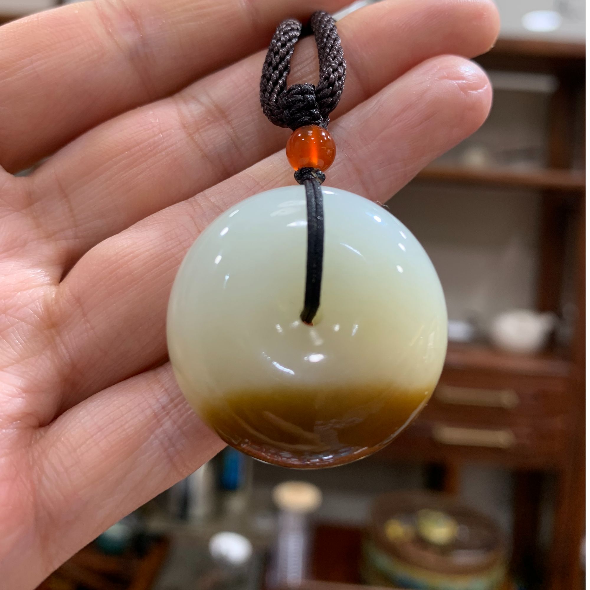 和田玉羊脂白玉一口糖平安扣