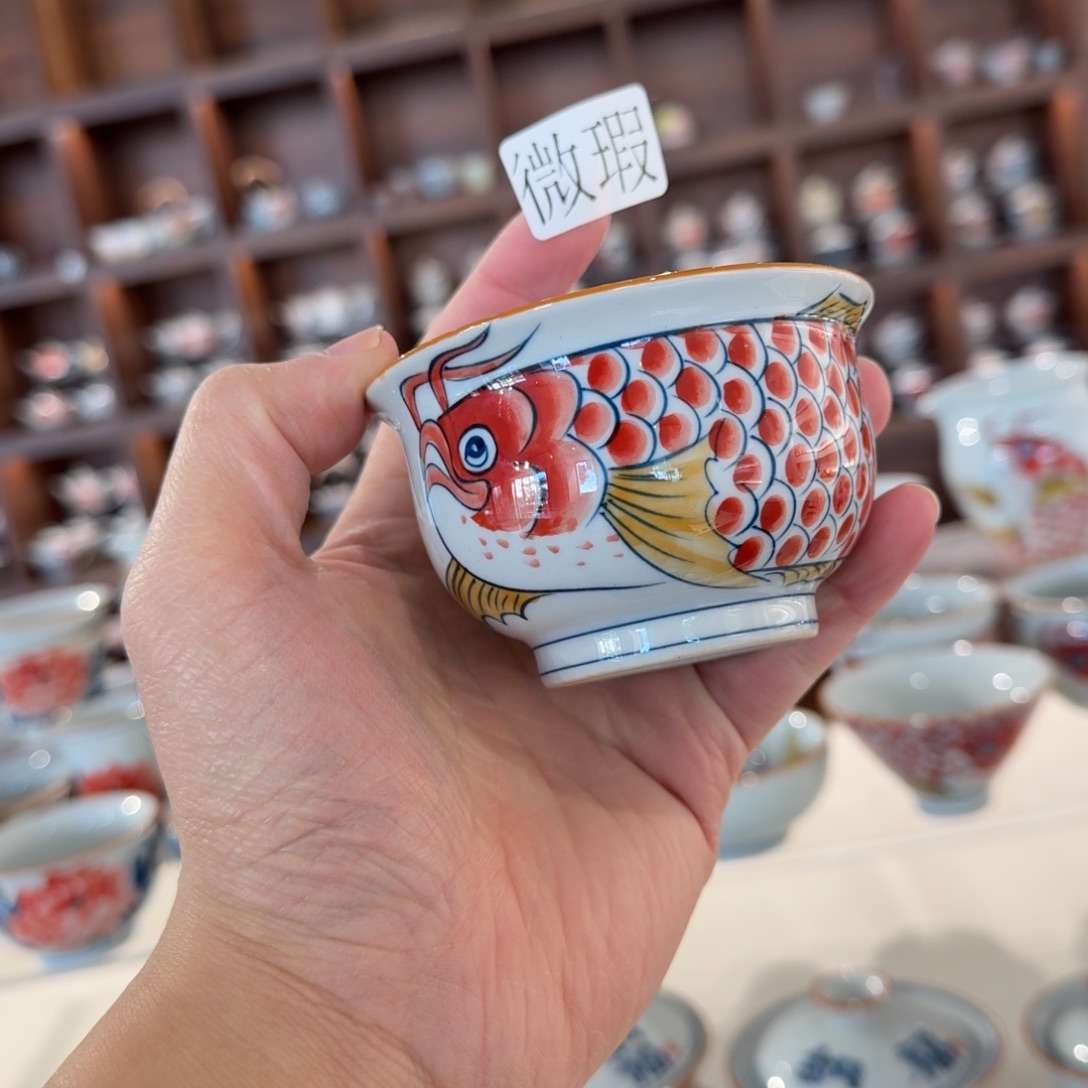 釉下手绘茶具微瑕