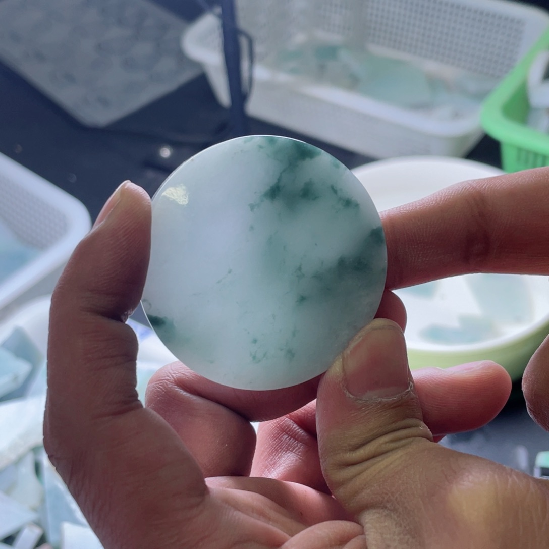 定制翡翠未镶嵌翡翠