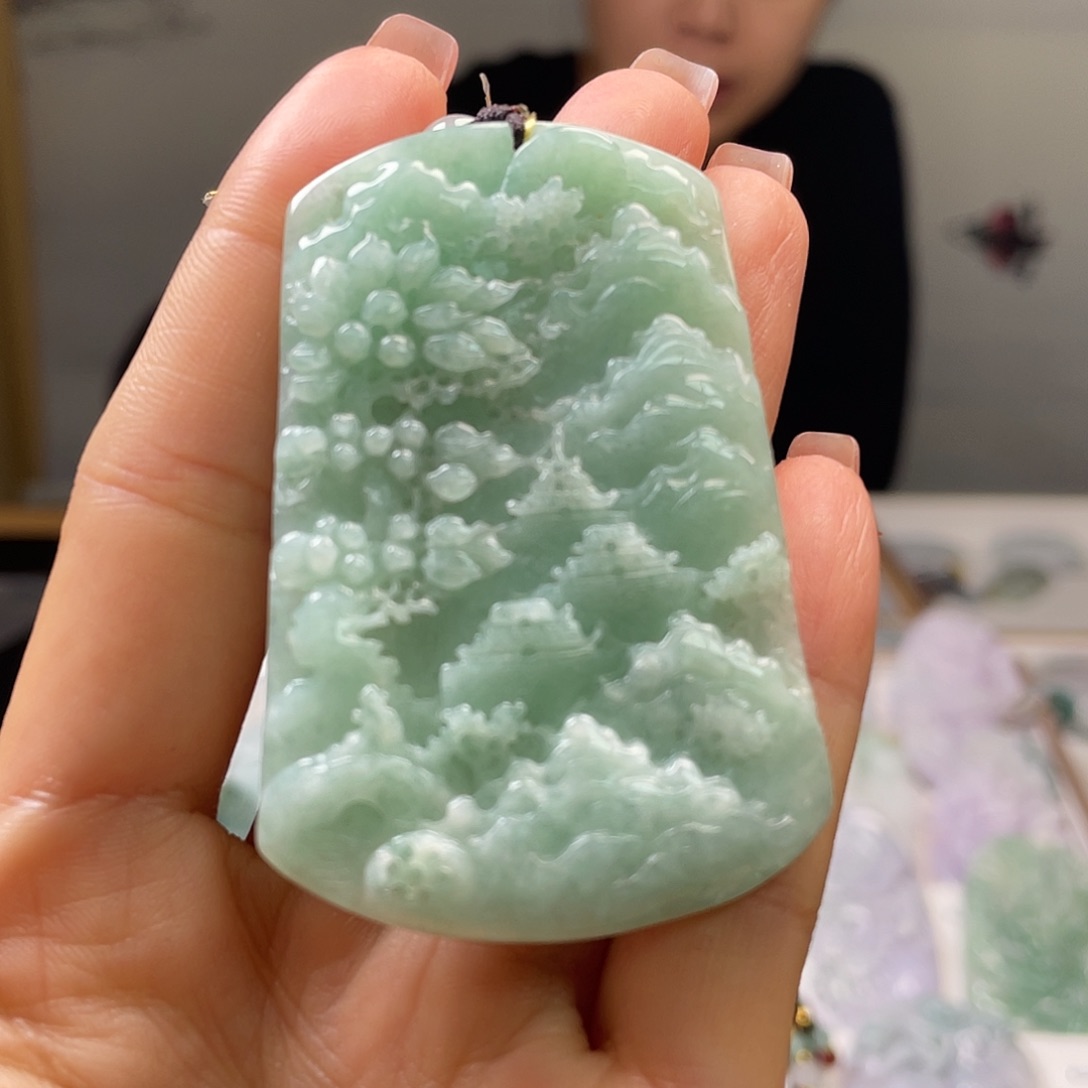 翡翠吊坠(不含链)未镶嵌