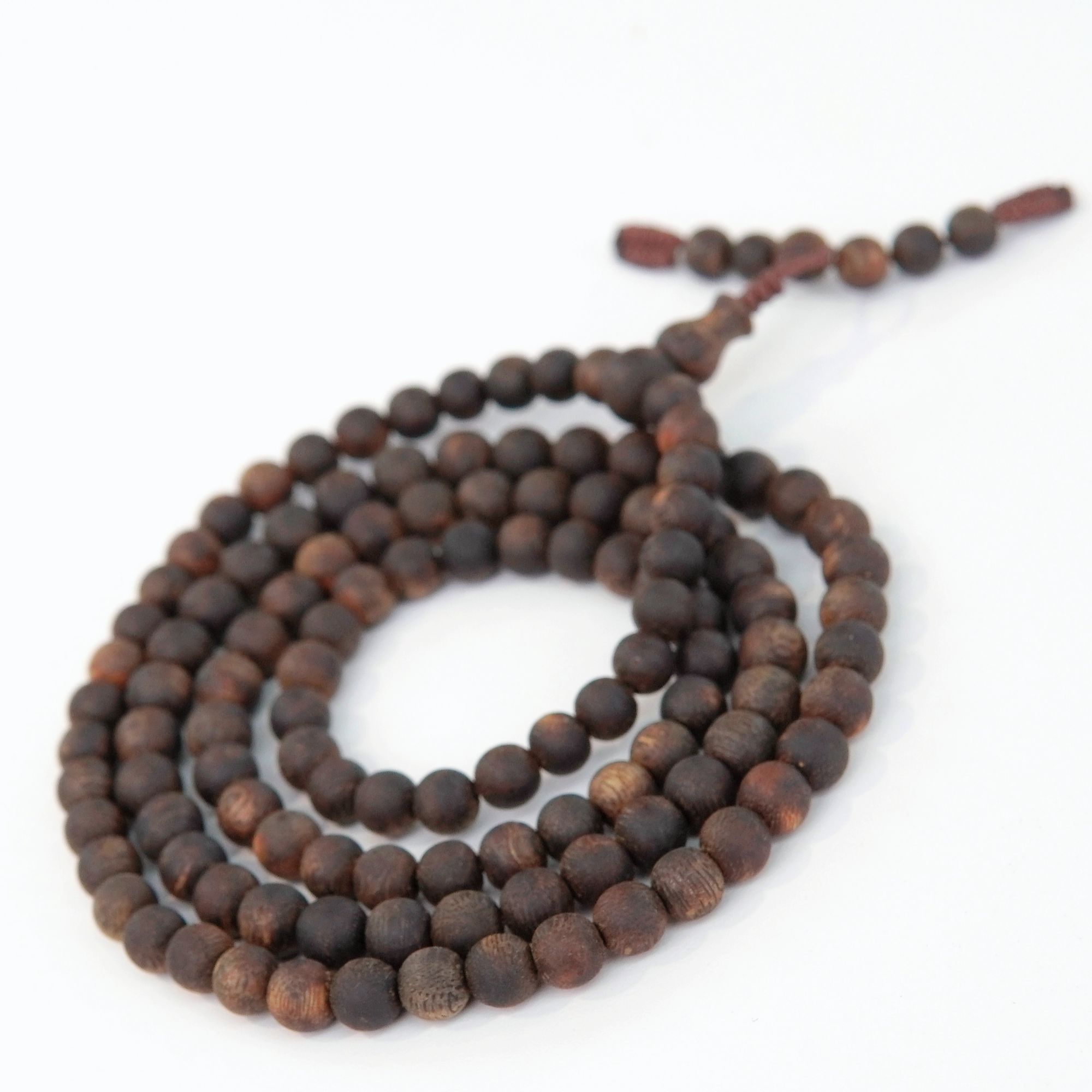 沉香沉水级别海南沉香06圆珠多圈海南莺歌绿奇多样性发货一条