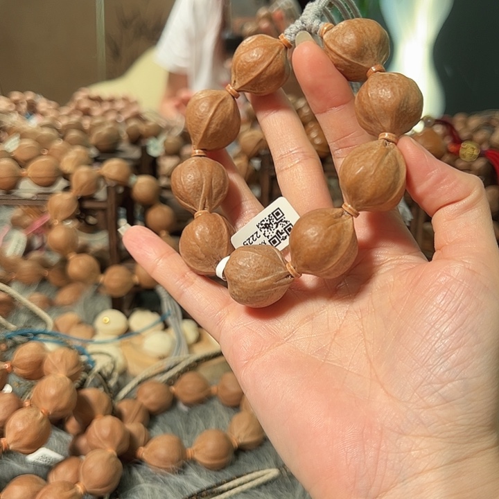 恶***哮吊坠橄榄核2225一物一拍