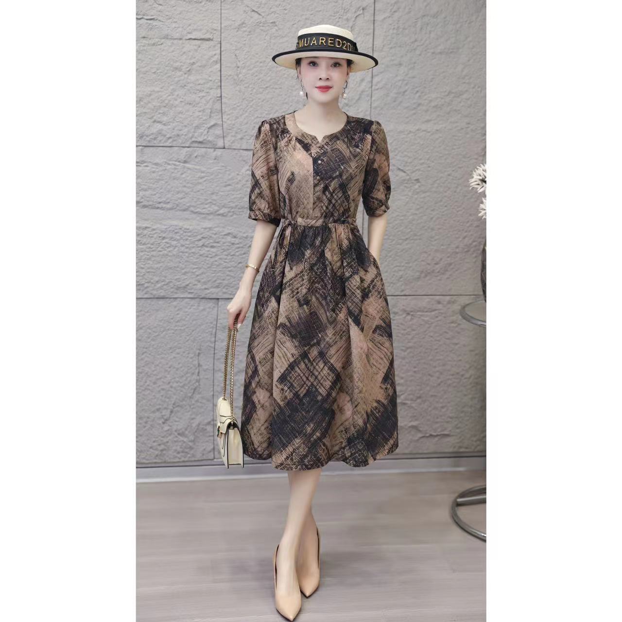 #001春夏新品时尚修身腰带亲肤透气连衣裙