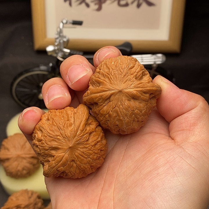 认***望吊坠桃核铁锤铁锤