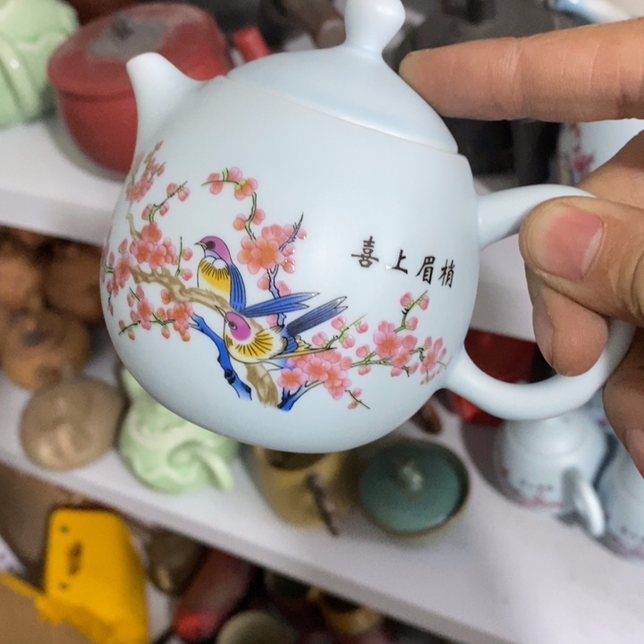 陶瓷艺术品及陶瓷壶