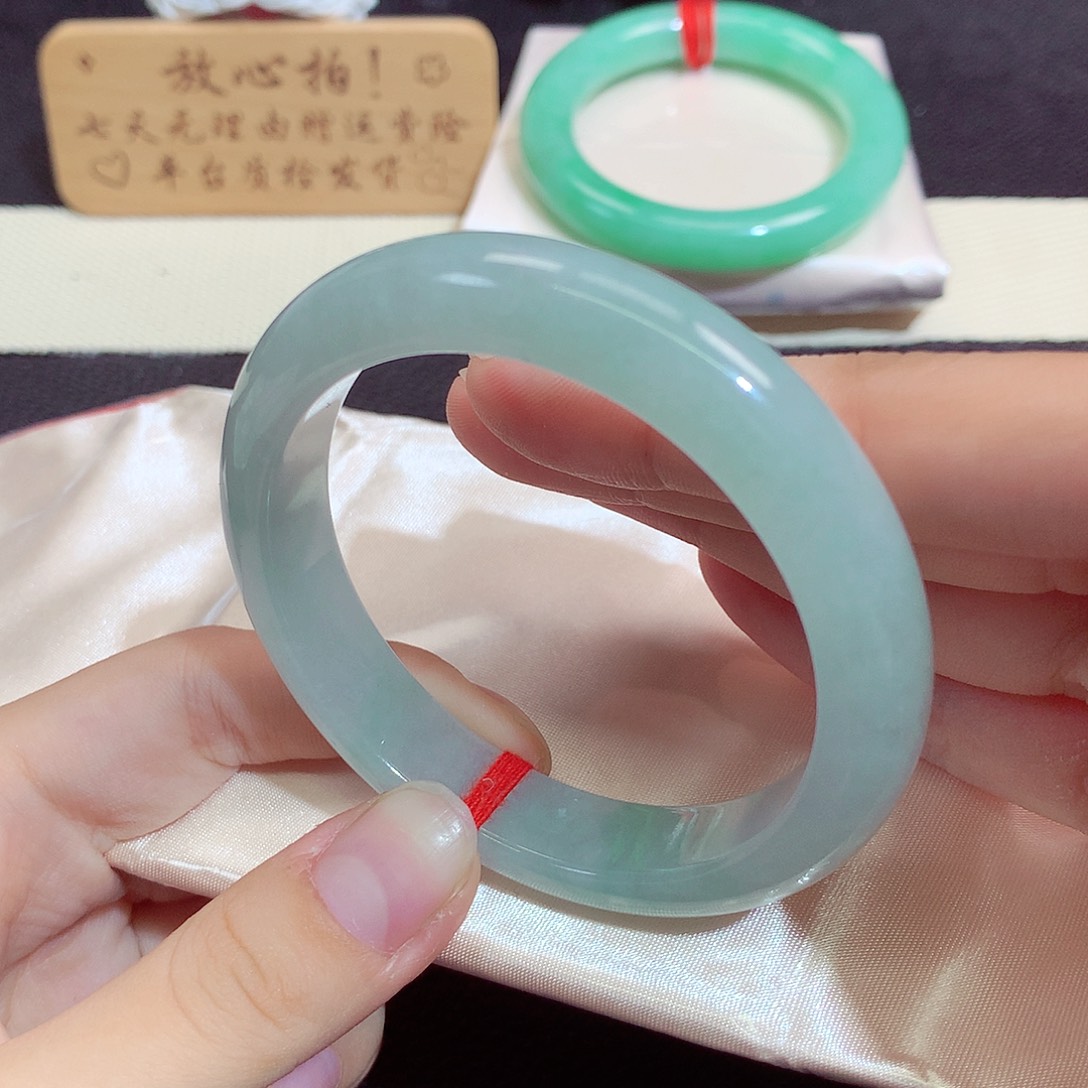 翡翠未镶嵌手镯1183