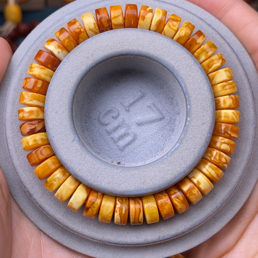 蜜蜡裸石未镶嵌蜜蜡