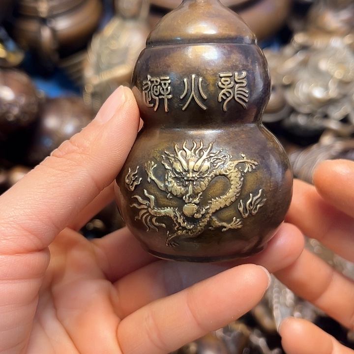 铜器摆件老王直播间