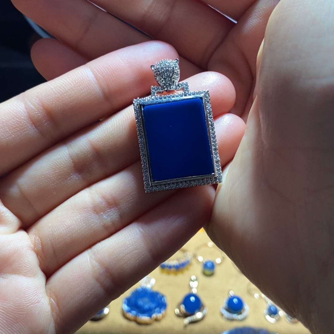 琥珀裸石未镶嵌枫**√