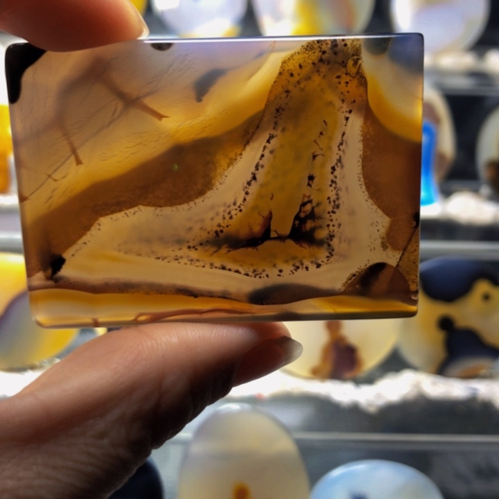 合金玛瑙/玉髓珠宝奇石115