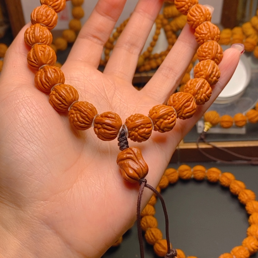 【闪购商品】桃核手串龙文桃核