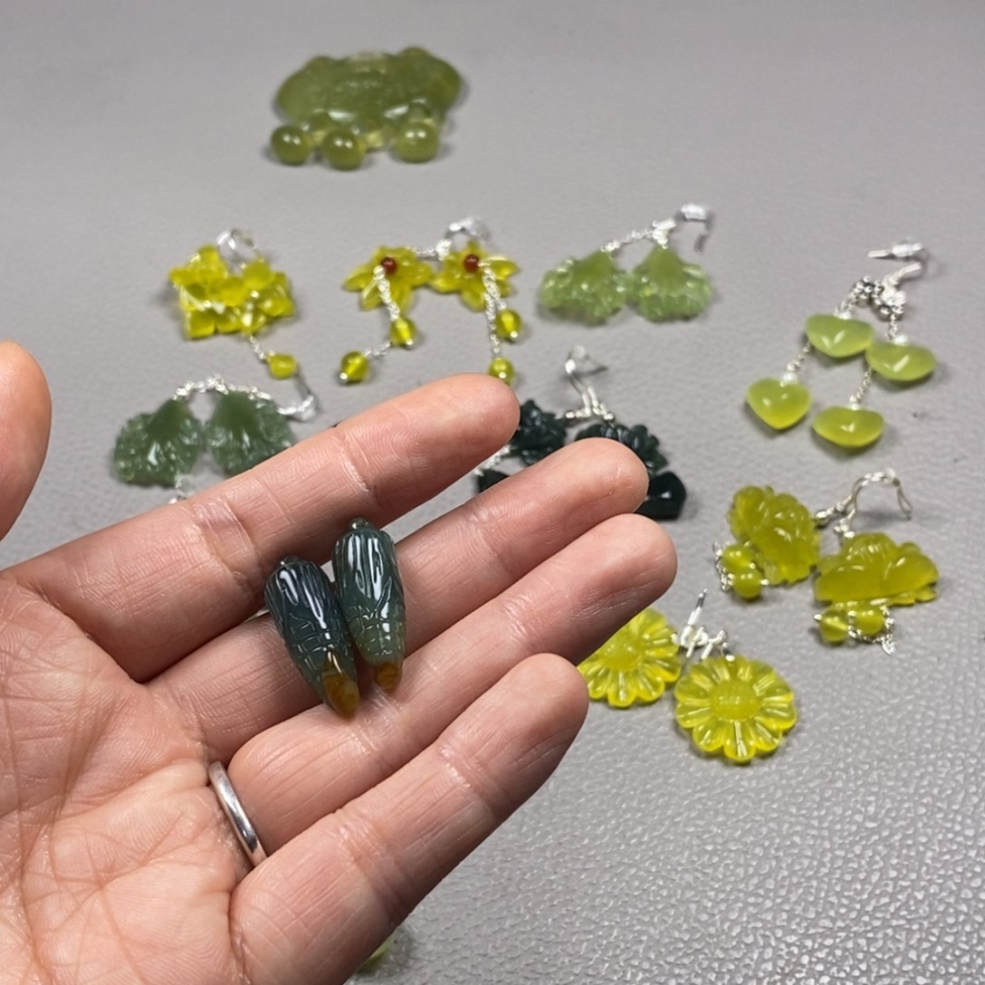 蛇纹石玉银S925镶嵌挂件耳饰