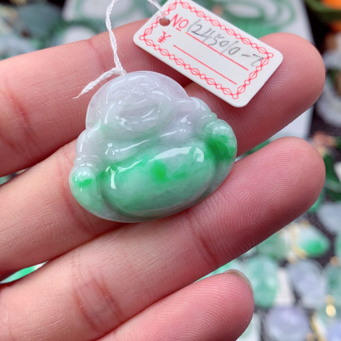 翡翠颈饰未镶嵌翡翠吊坠