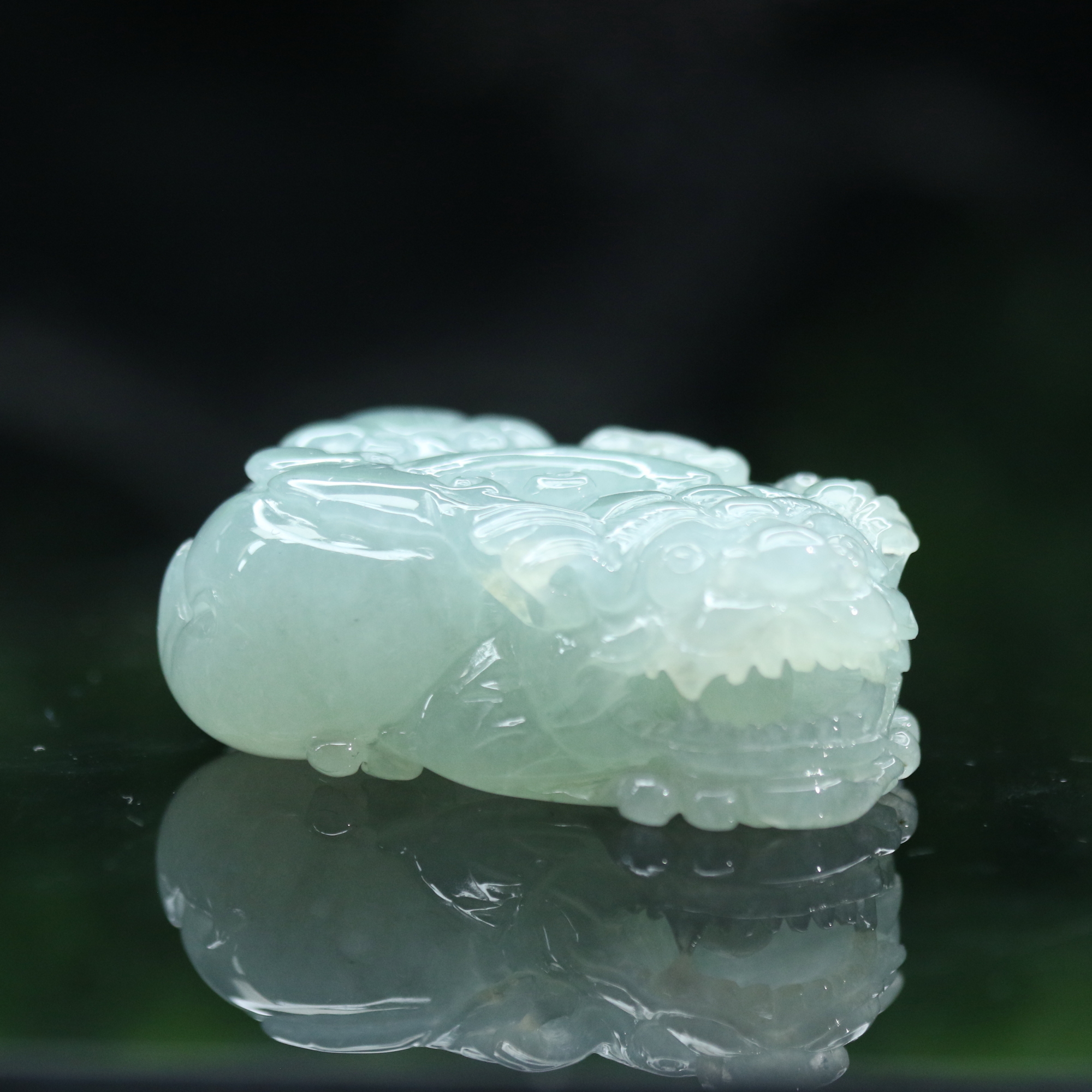 6天然缅甸翡翠A货冰貔貅挂件/701357/上海嘉禾拍卖