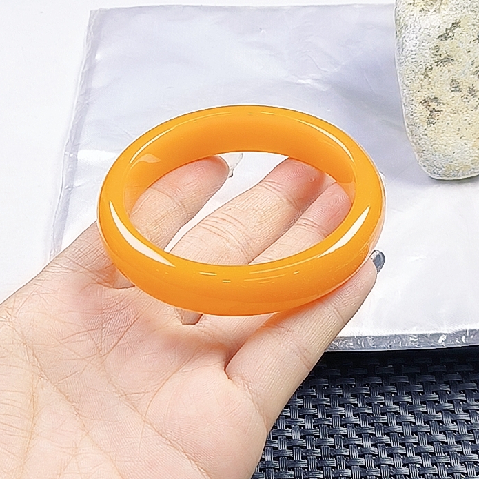 【聚宝严选】黄的手镯系精致百搭时尚气质妈妈款hsz