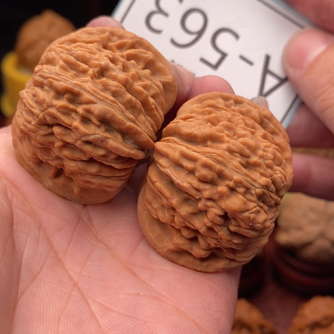 文玩核桃把件汉高楼39