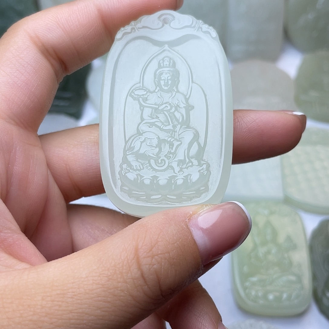 和田玉未镶嵌颈饰