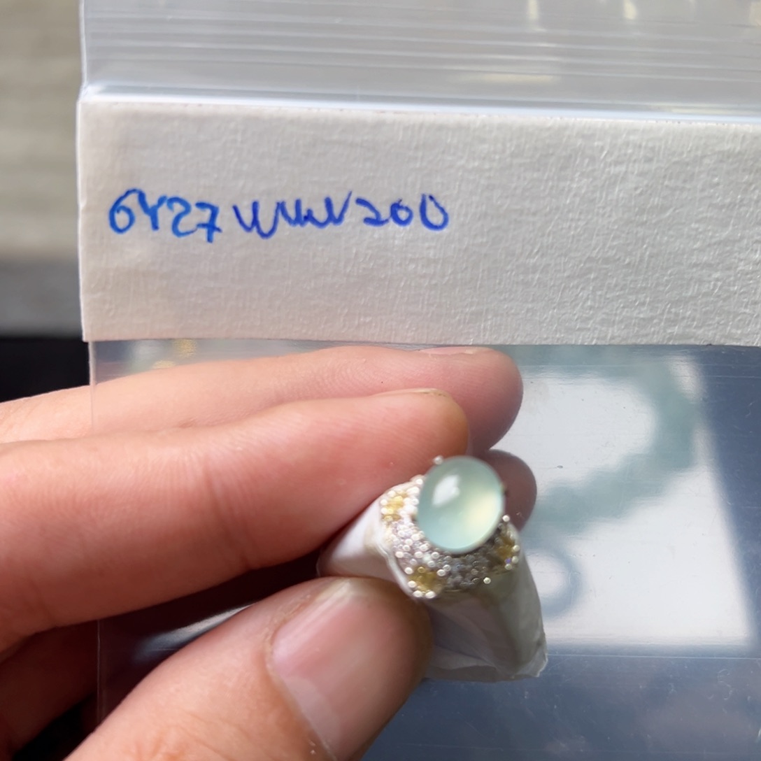 定制翡翠未镶嵌戒