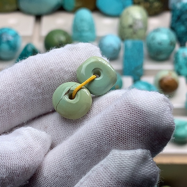 绿松石未镶嵌珠宝奇石直径11+特色菜籽黄扣子