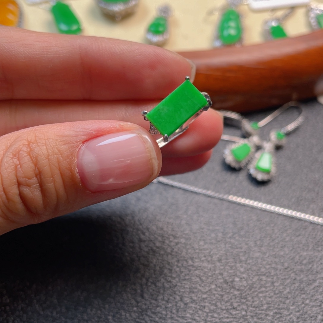 翡翠吊坠(不含链)银S925镶嵌戒指