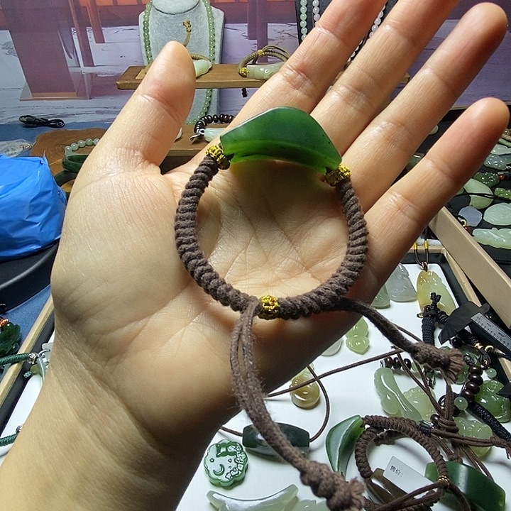 原***你和田玉（碧玉）未镶嵌手链