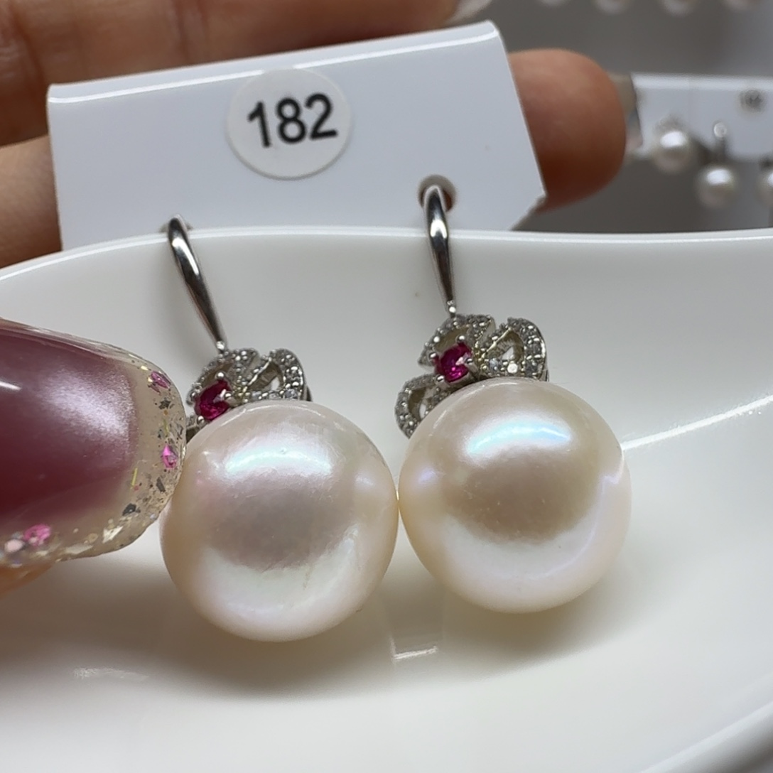 凉***爽耳饰银S925镶嵌淡水珍珠珍珠12.4