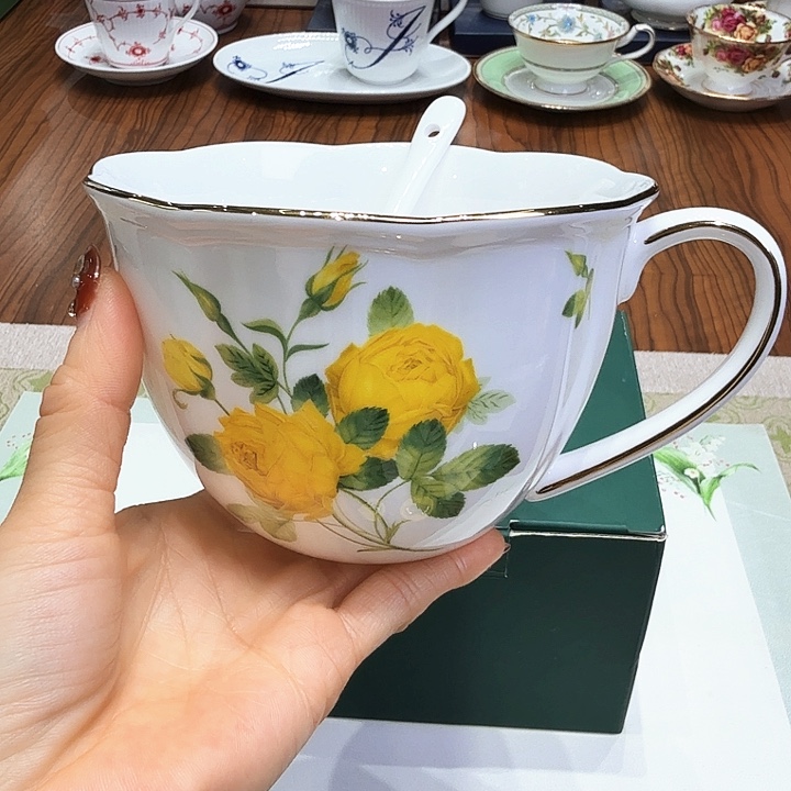 瓷片杯子杯子杯子水杯杯子水杯
