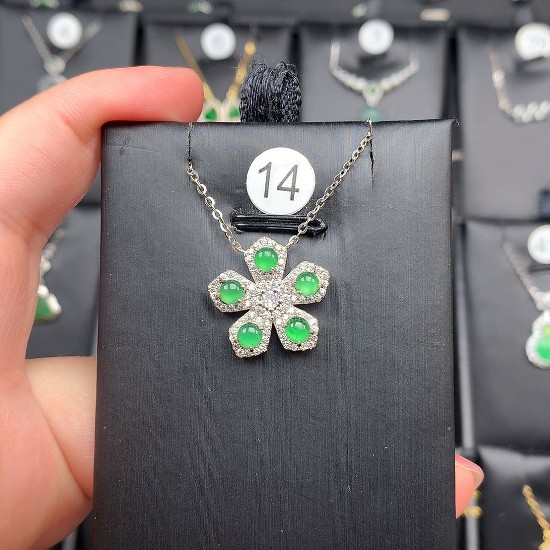 翡翠颈饰银S925镶嵌项链925