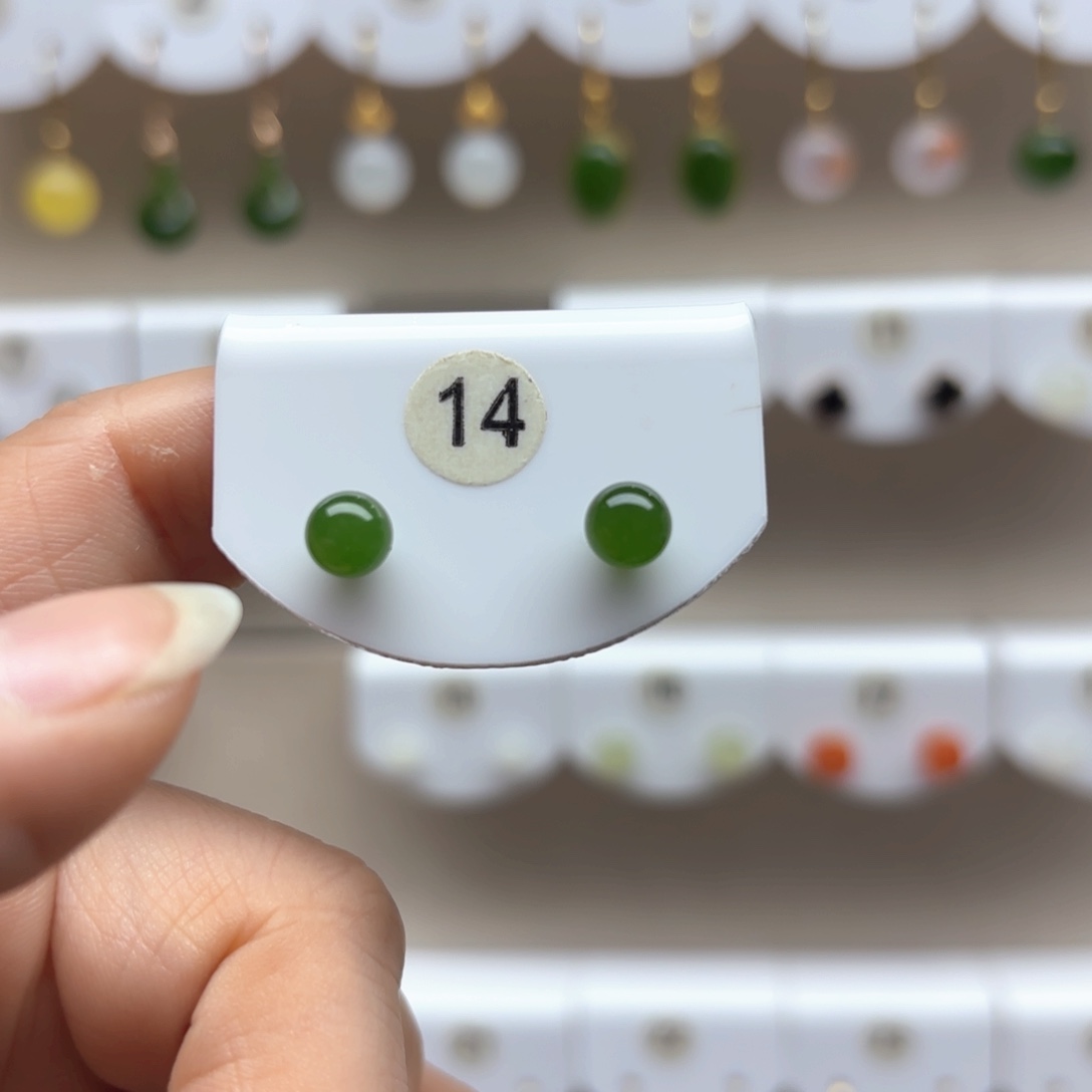 和田玉耳饰18K金镶嵌6mm