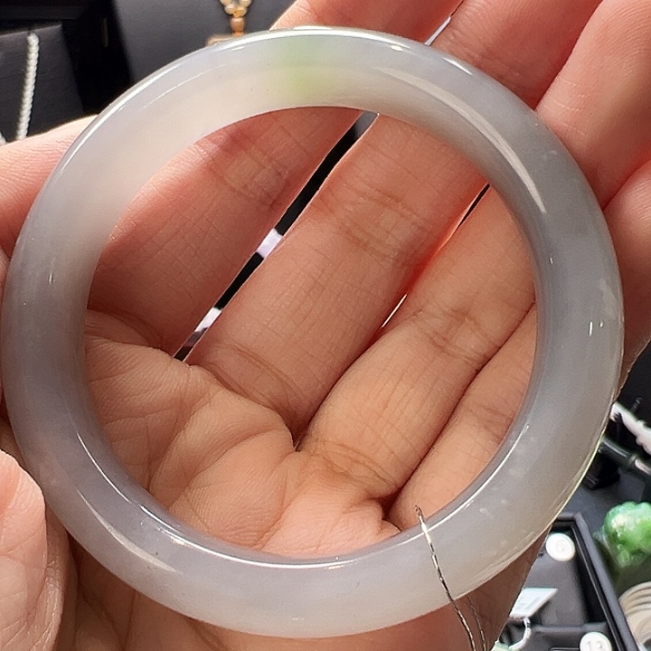 和田玉未镶嵌颈饰有*