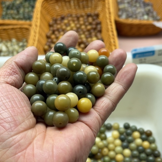 白玉菩提吊坠瑕疵11青提圆珠200颗