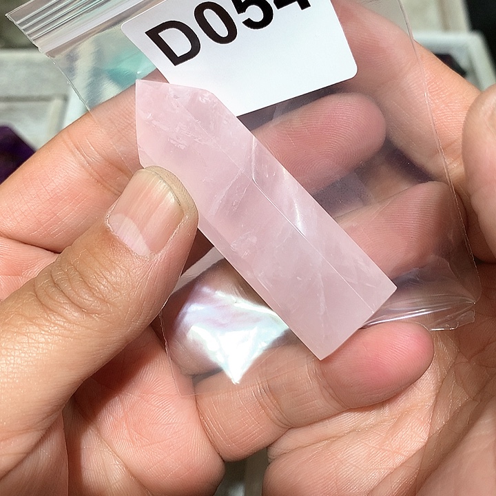 芙蓉石天然水晶柱子D054未镶嵌小*七