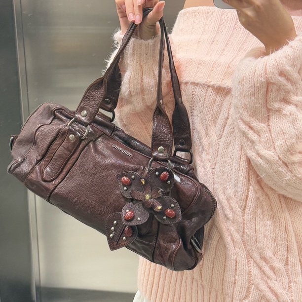 95新 MIU MIU/缪缪 miumiu 红棕色油蜡皮花朵波士顿手提包