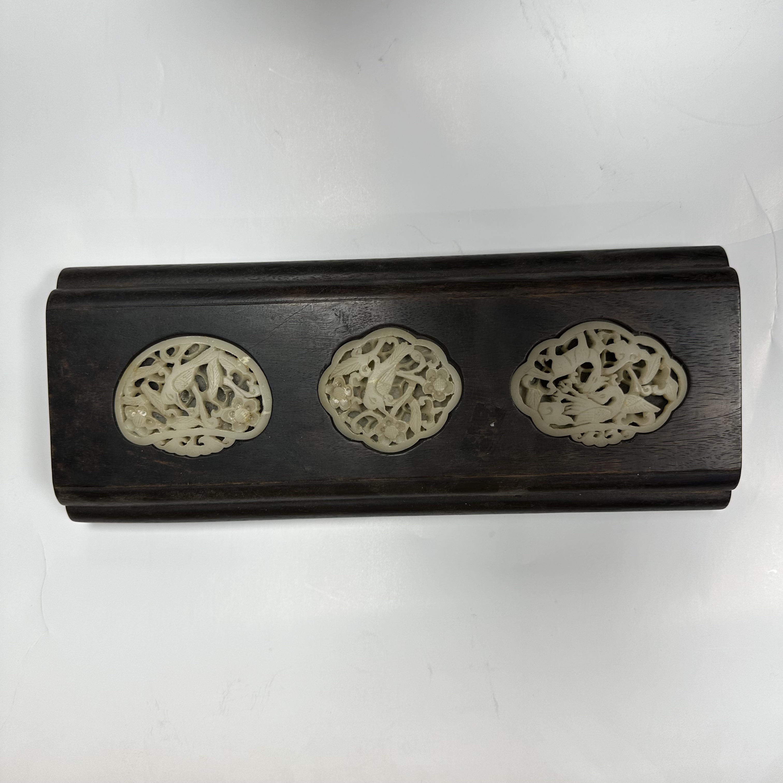 紫檀镶玉臂搁 收藏 老物