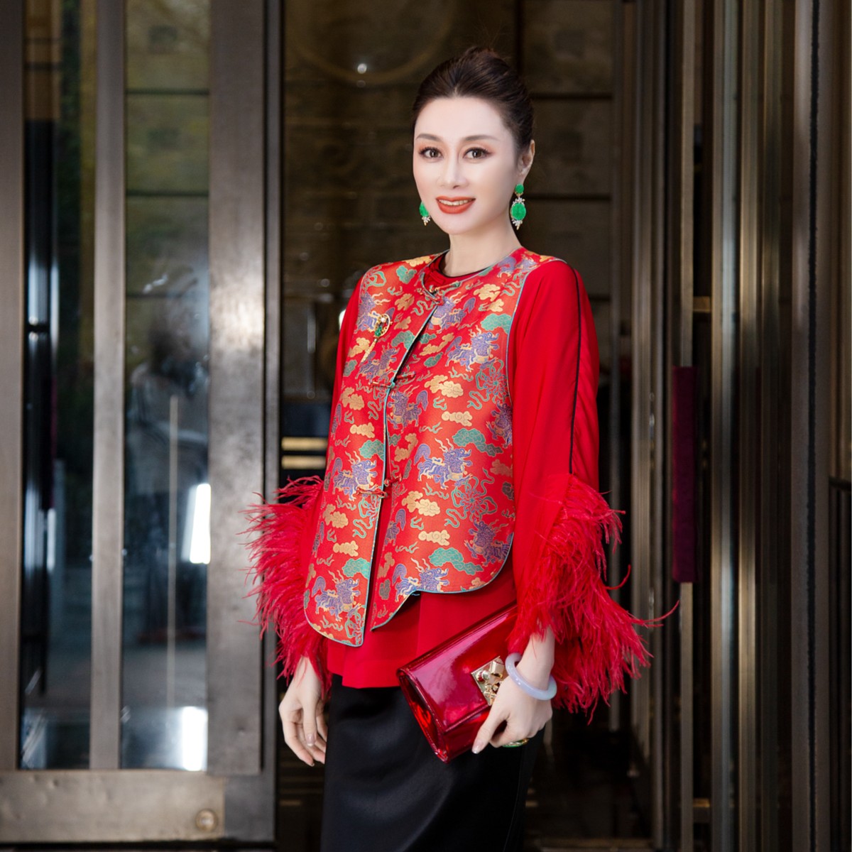 WY香云纱麒麟锦缎/红底麒麟锦缎马甲