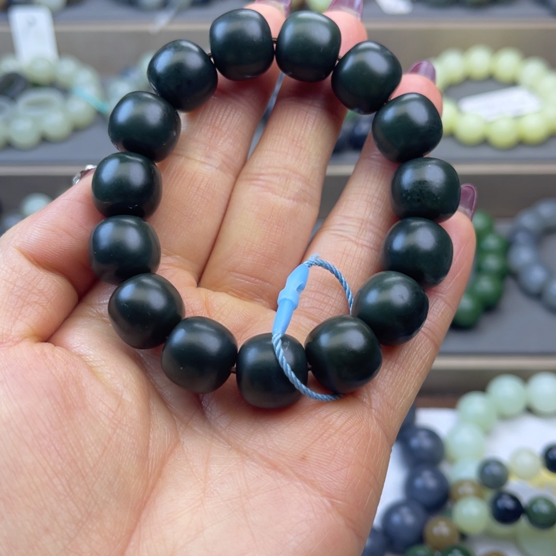 和田玉手链未镶嵌