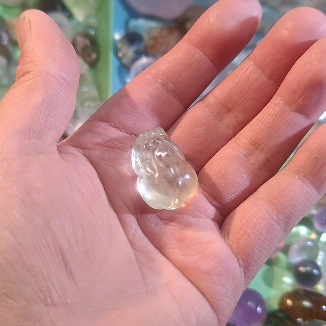 事****颈饰水晶未镶嵌水晶