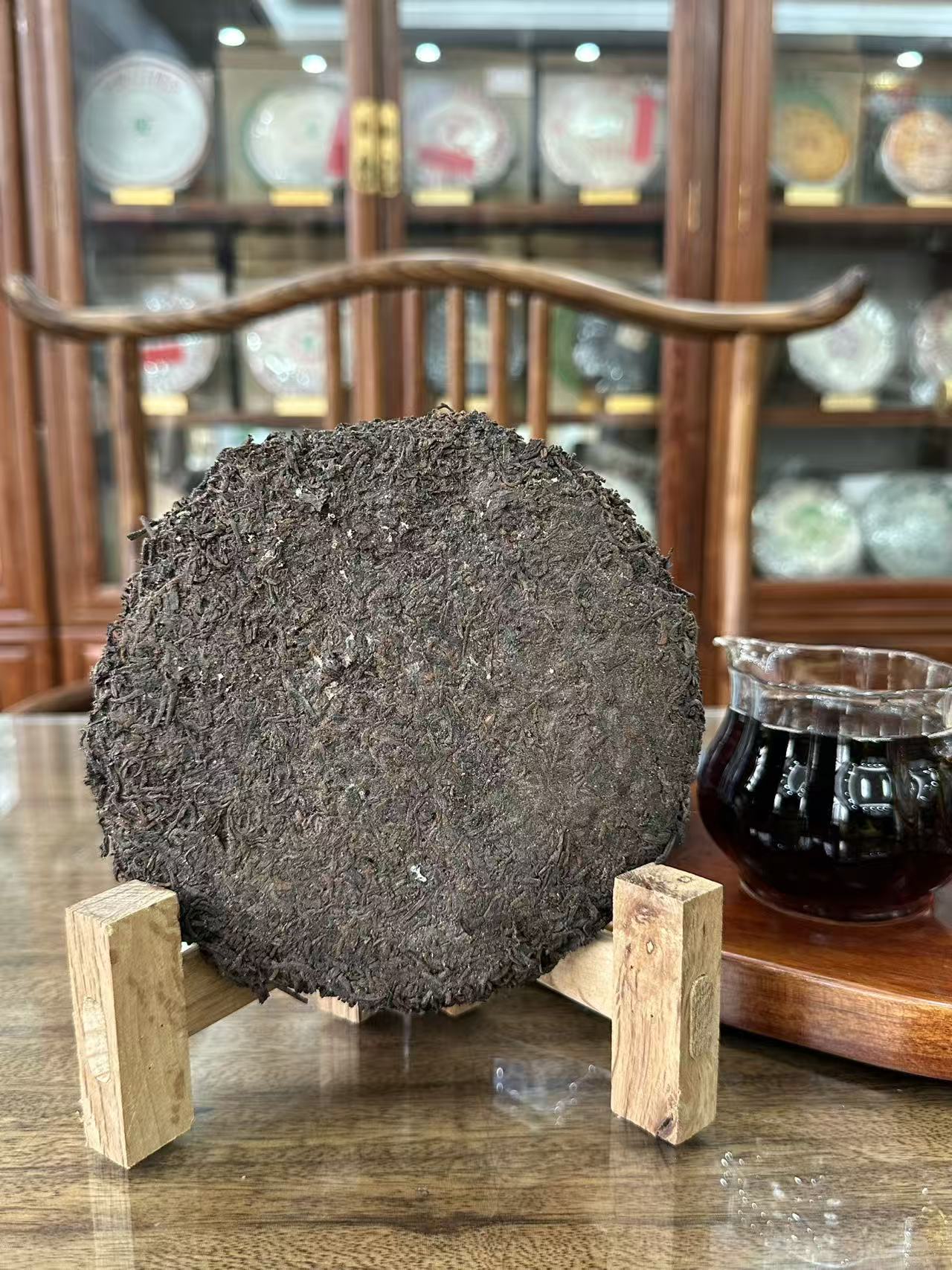 80年代港仓熟茶小饼220g克重有损