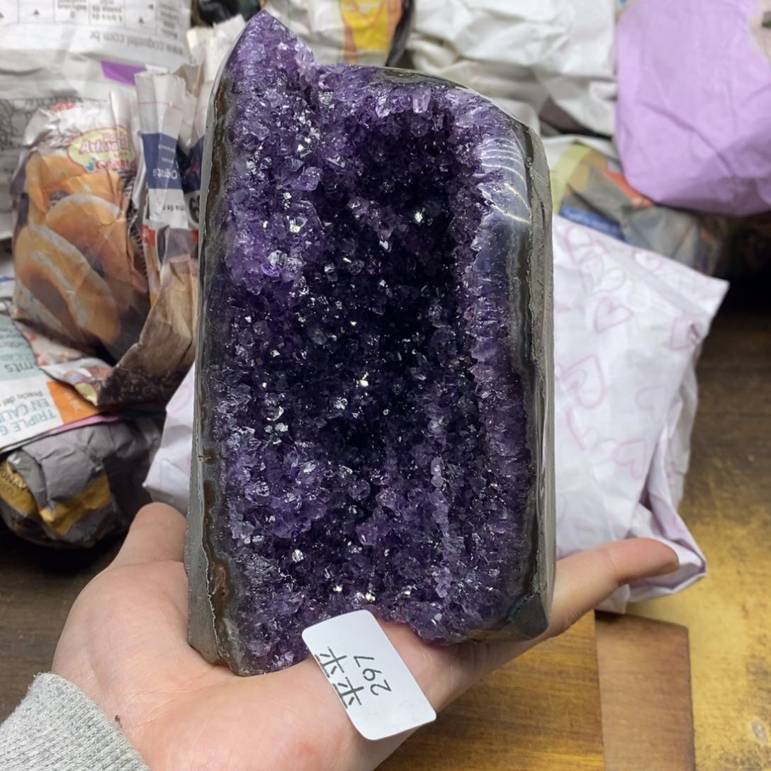 紫晶乌拉圭未镶嵌