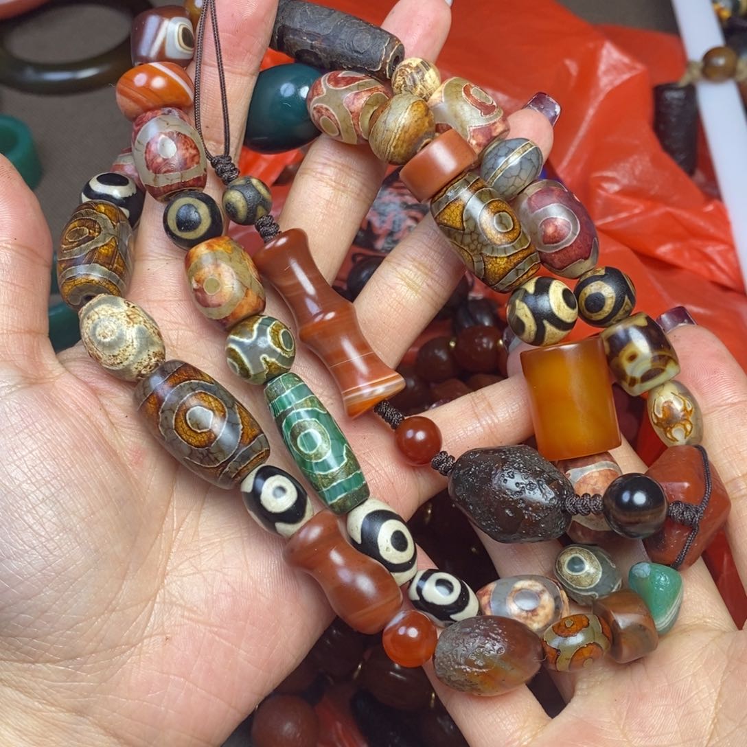 玛瑙/玉髓颈饰未镶嵌