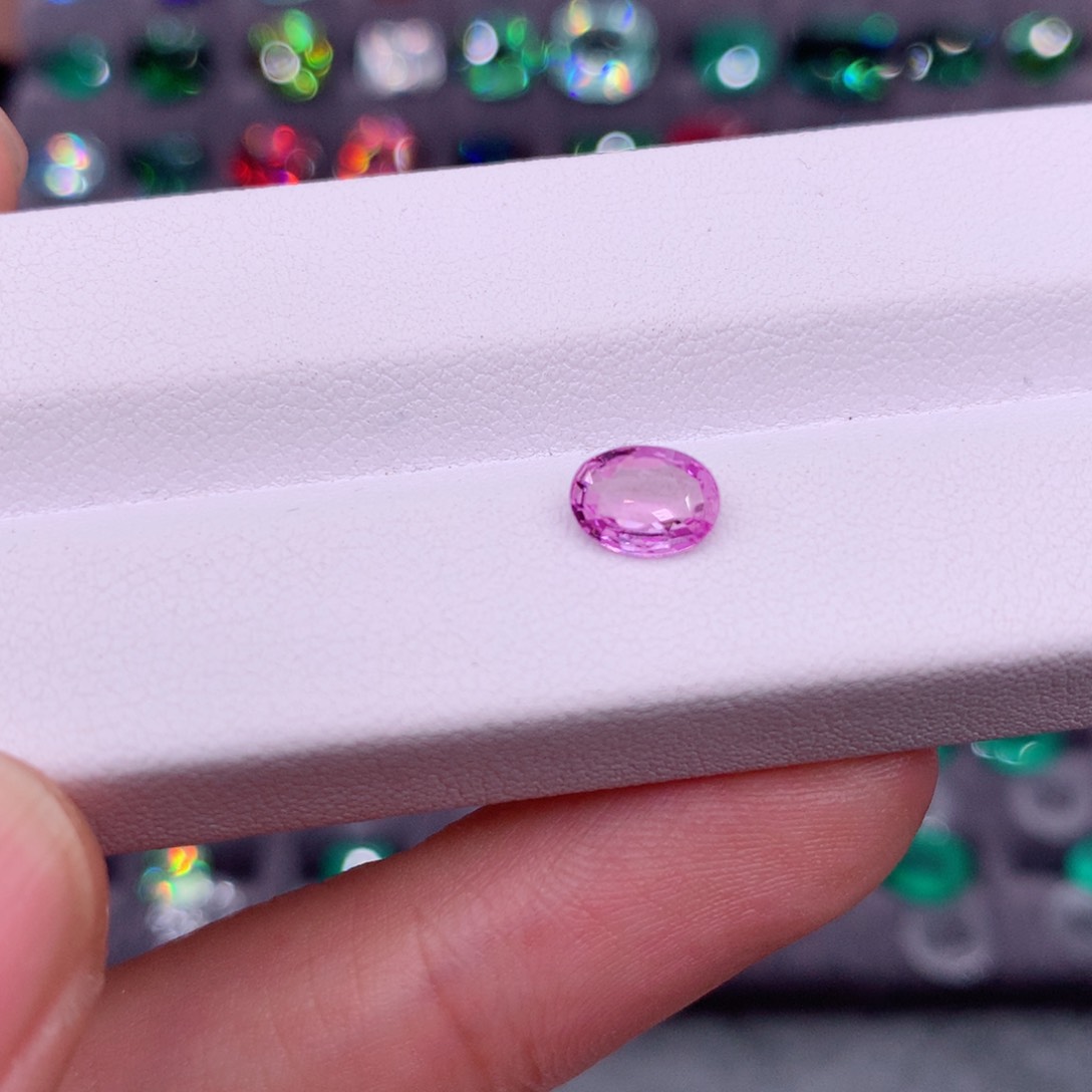 彩色蓝宝石裸石未镶嵌