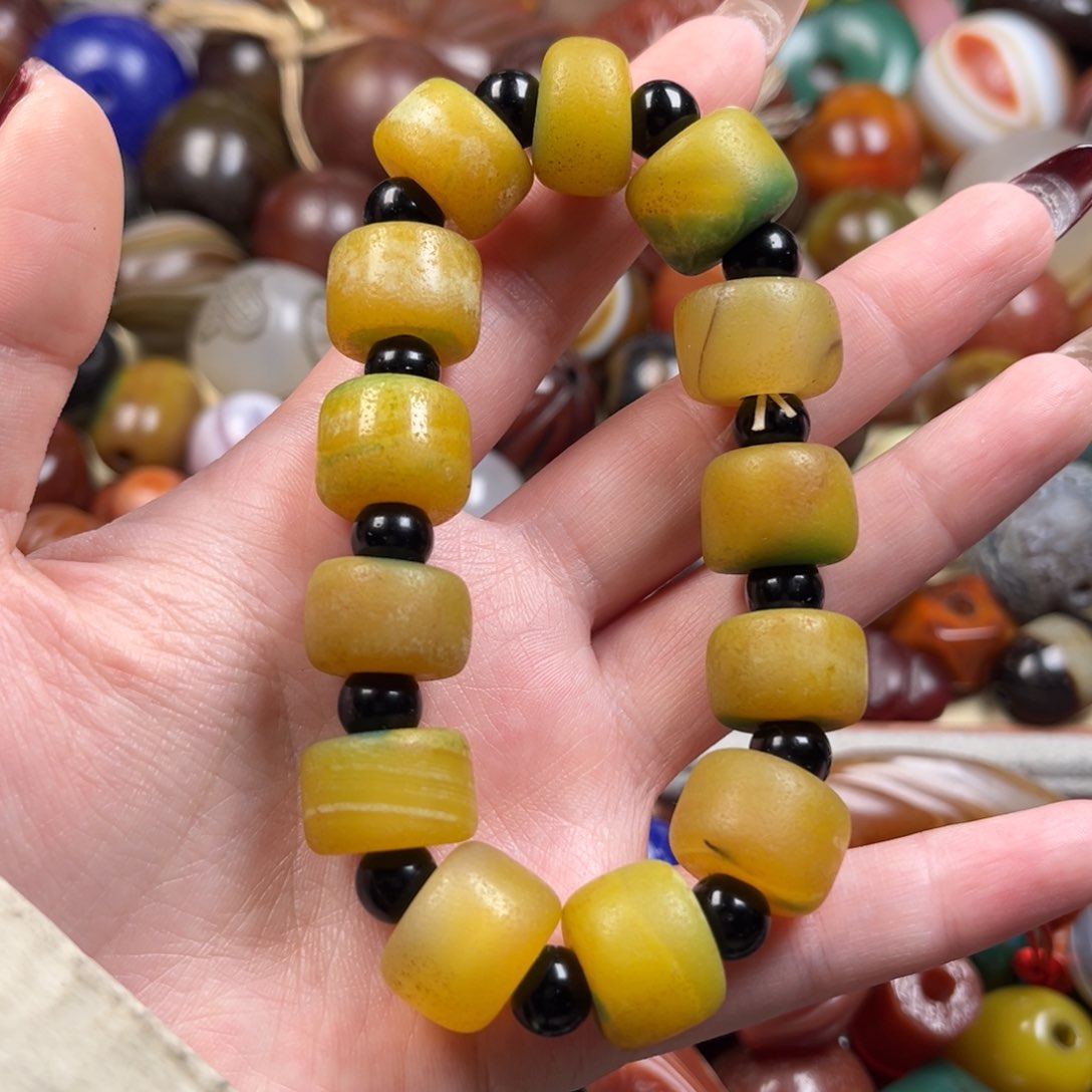 玛瑙/玉髓颈饰未镶嵌