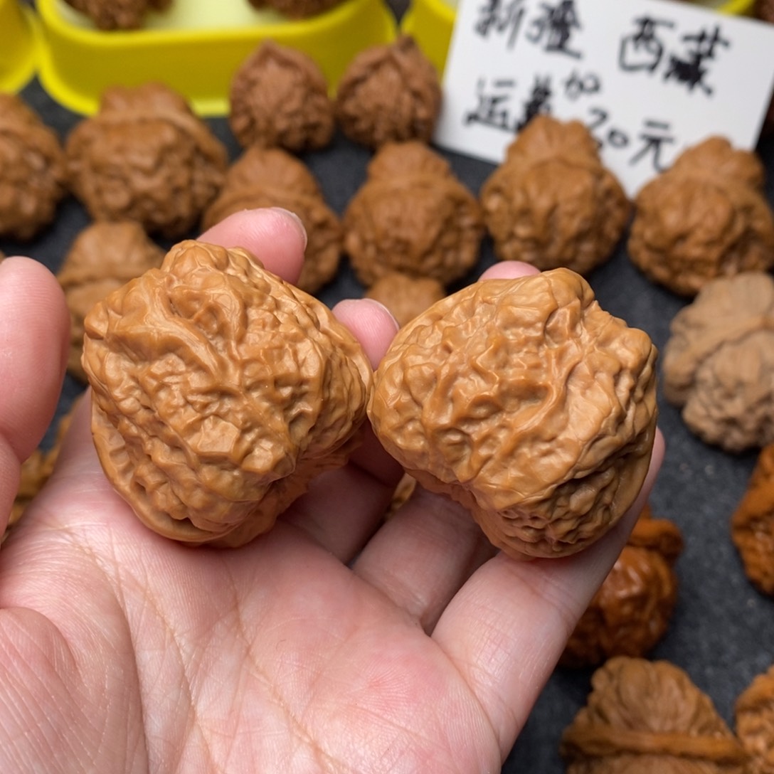 文玩核桃把件贝**鱼蛤蟆37